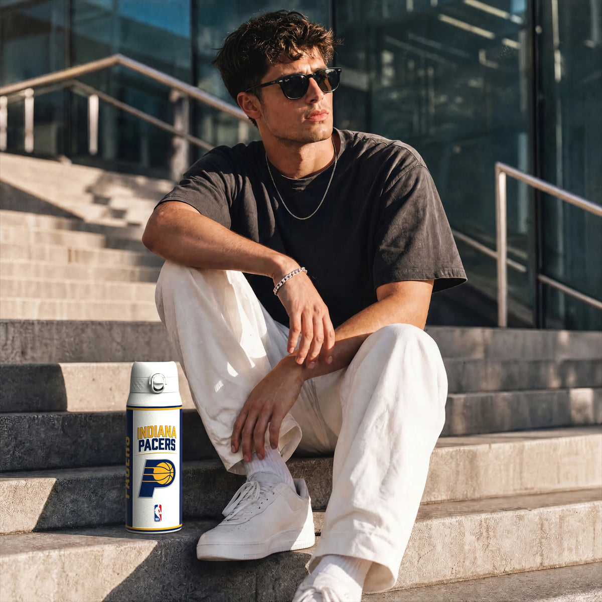 NBA x ION8, Insulated Steel Bottle, Indiana Pacers, 750ml (24oz) — foto adicional del producto